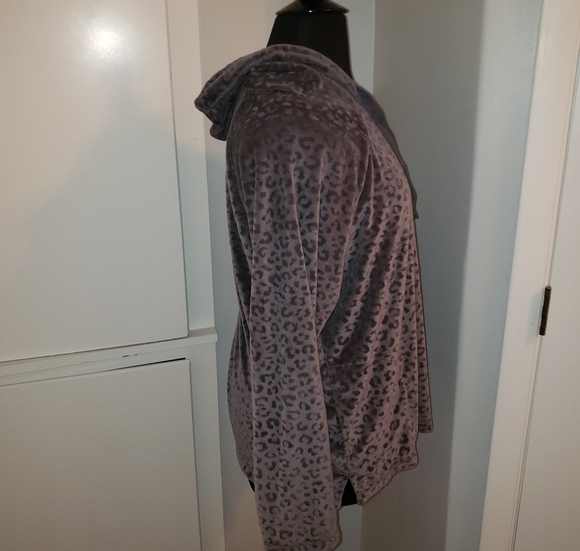 Blush XL 16 18 gray leopard velour hoodie - Picture 4 of 9